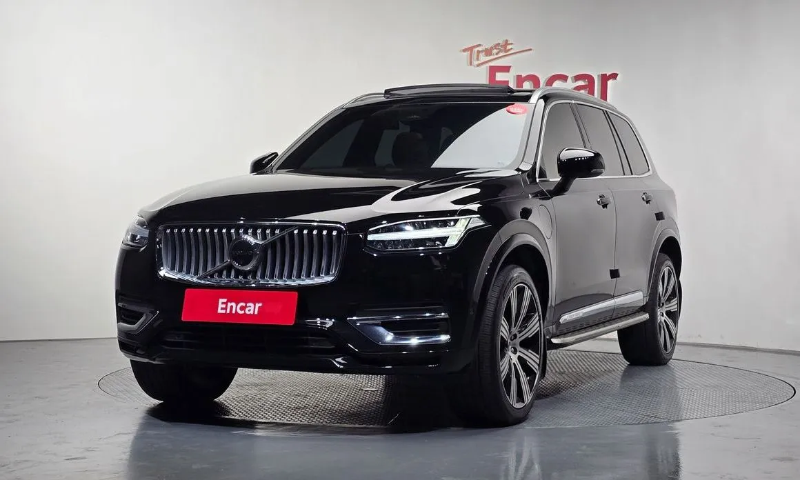 Volvo XC90 — фото 1
