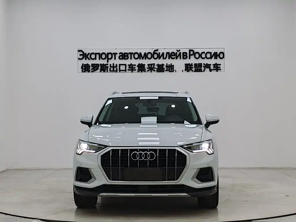 Audi Q3 — фото 3
