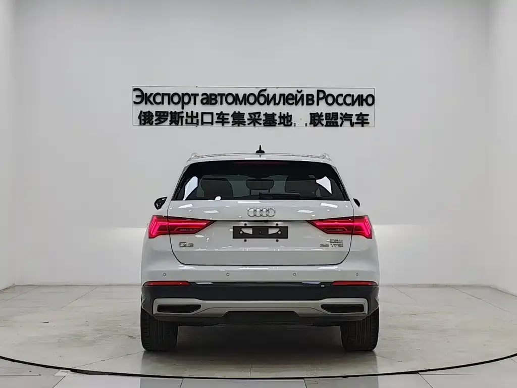 Audi Q3 — фото 2