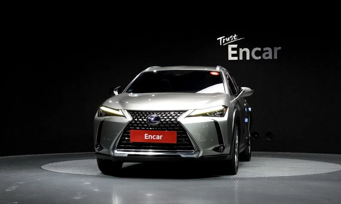 Lexus UX — фото 7