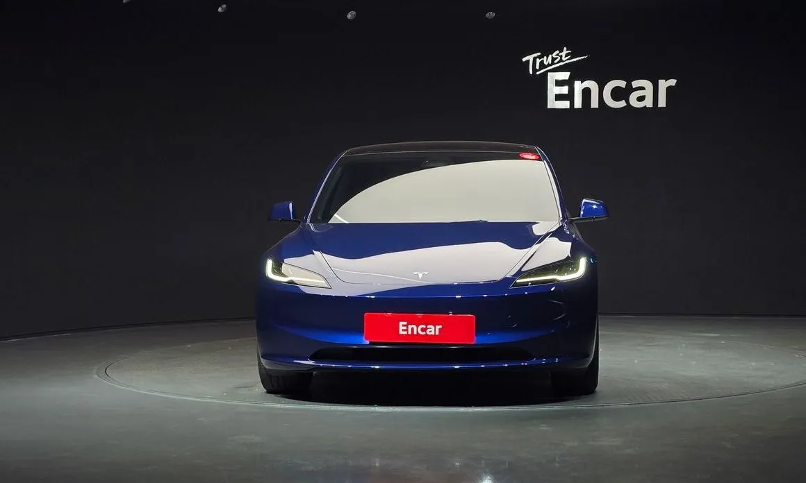 Tesla Model 3 — фото 2