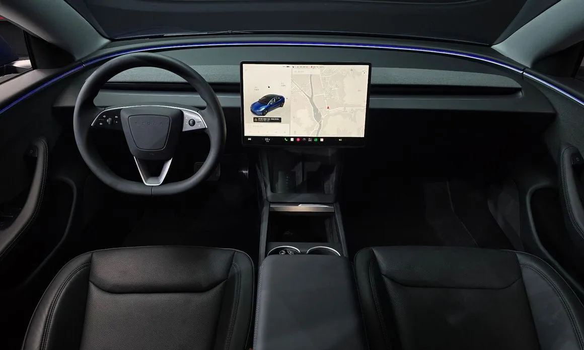 Tesla Model 3 — фото 10