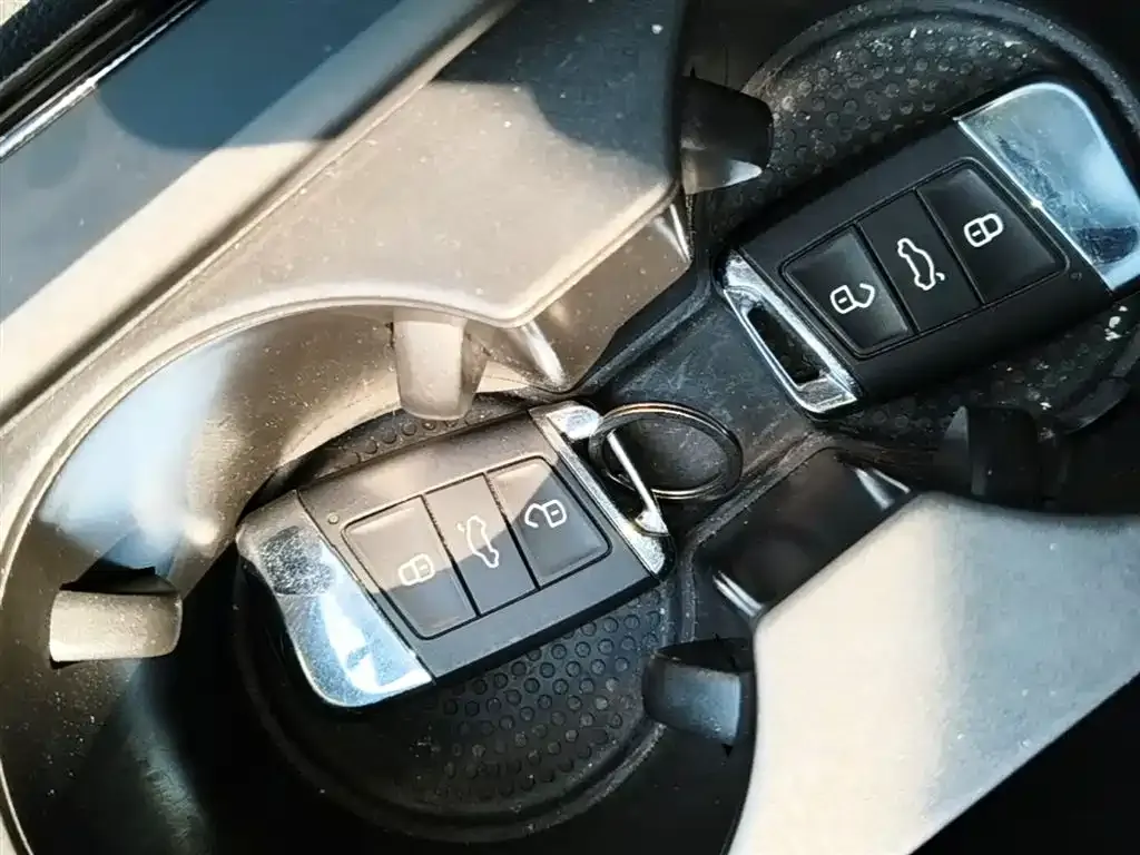 Volkswagen Passat — фото 2