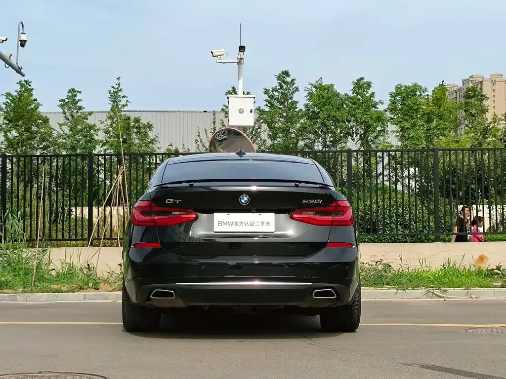 BMW 6 Series GT — фото 10