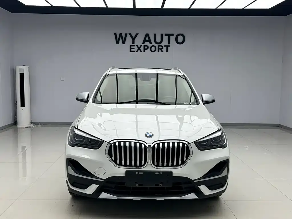 BMW X1 — фото 7