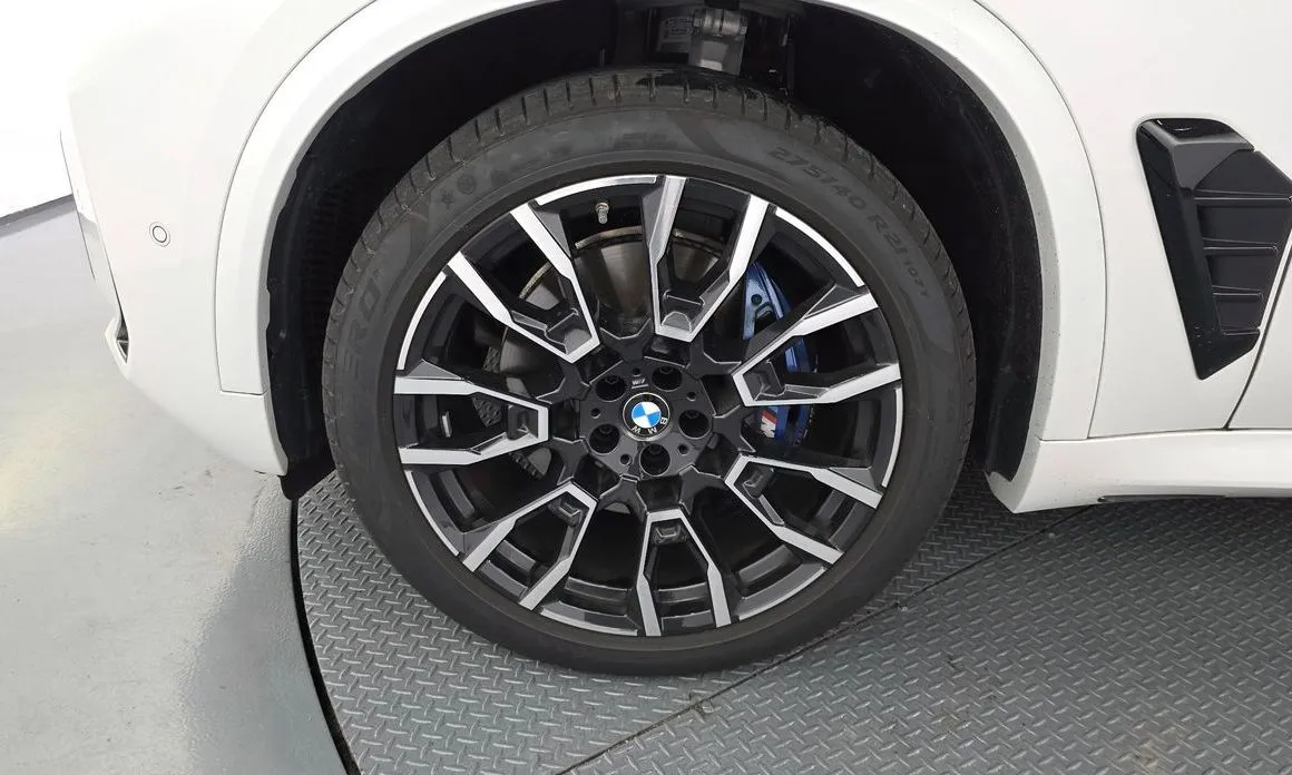 BMW X5 — фото 10