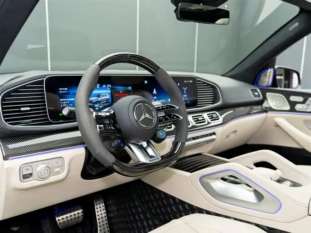 Mercedes-Benz GLS AMG — фото 10
