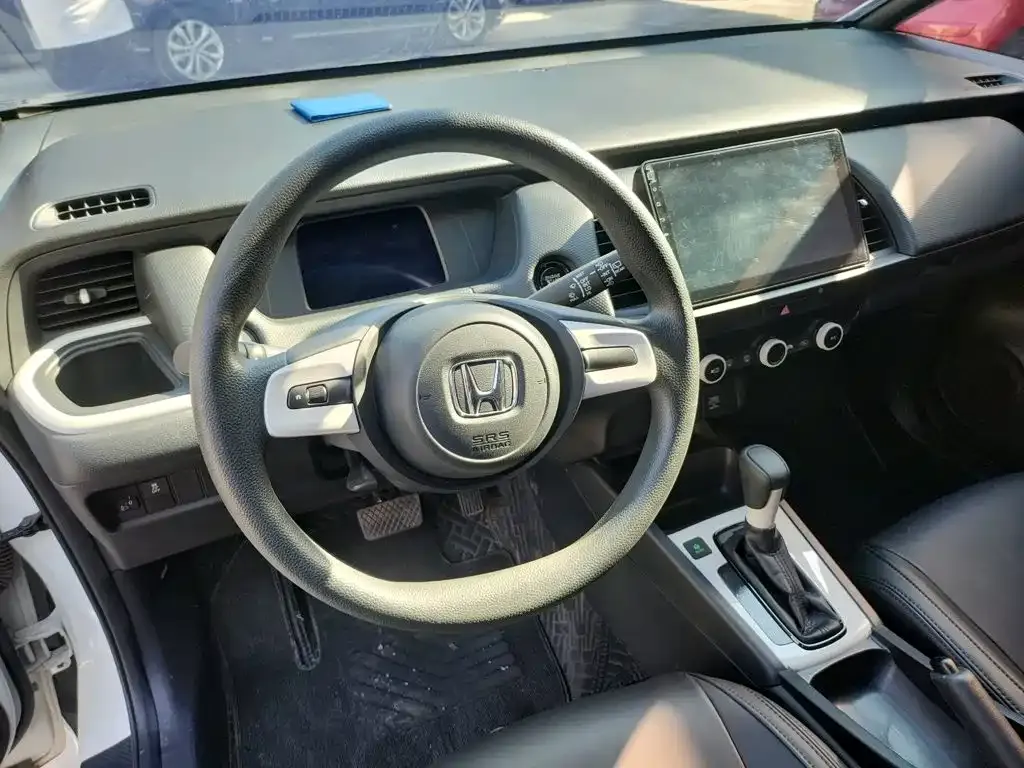 Honda Fit — фото 5