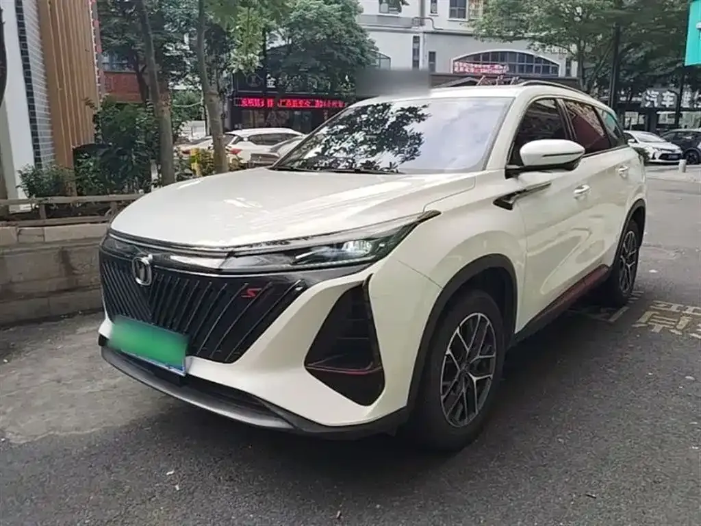 Changan CS75PLUS — фото 3