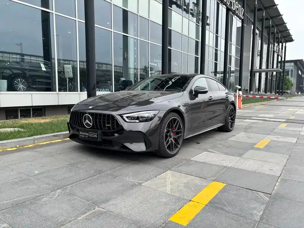 Mercedes-Benz AMG GT — фото 1