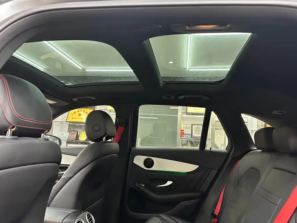 Mercedes-Benz GLC AMG — фото 10