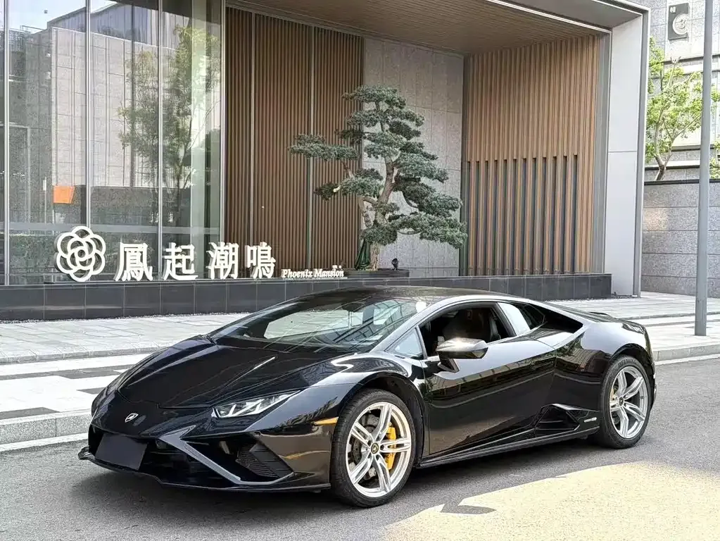 Lamborghini Huracan — фото 1