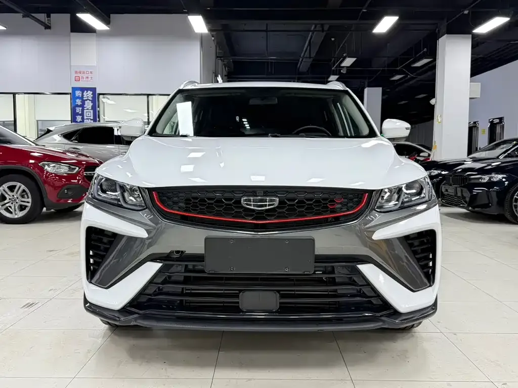Geely Binyue — фото 10