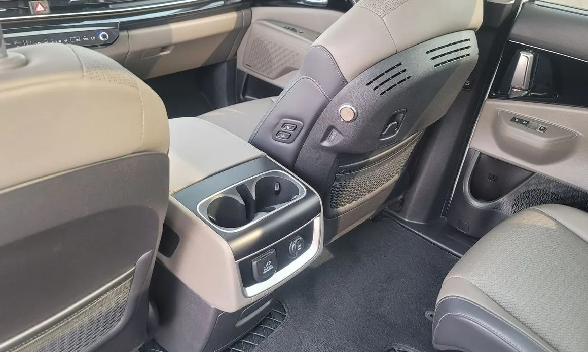 Kia Carnival — фото 3