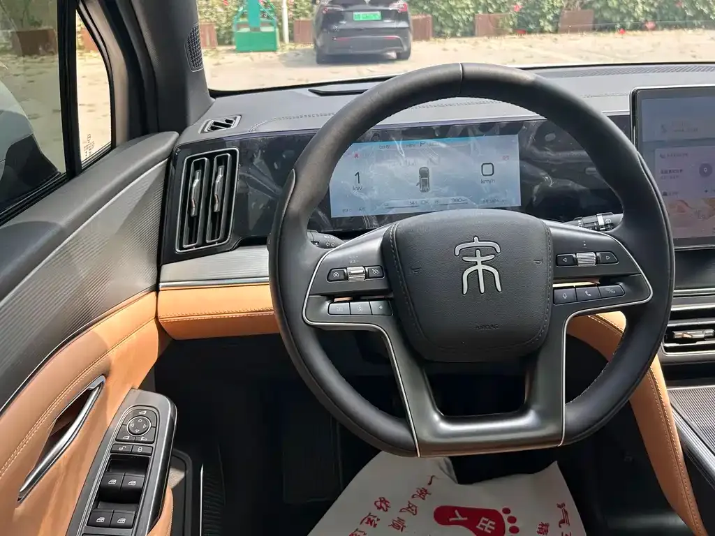 BYD L DM-i — фото 2