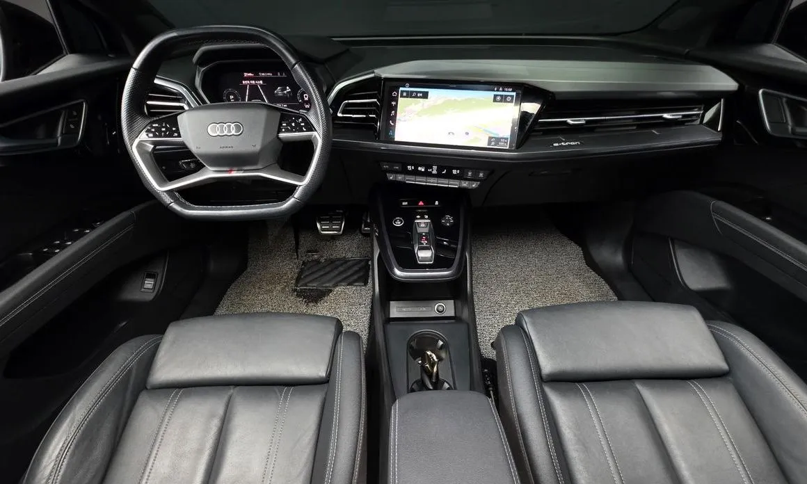Audi Q4 e-tron — фото 10