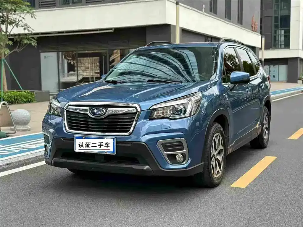 Subaru Forester — фото 1