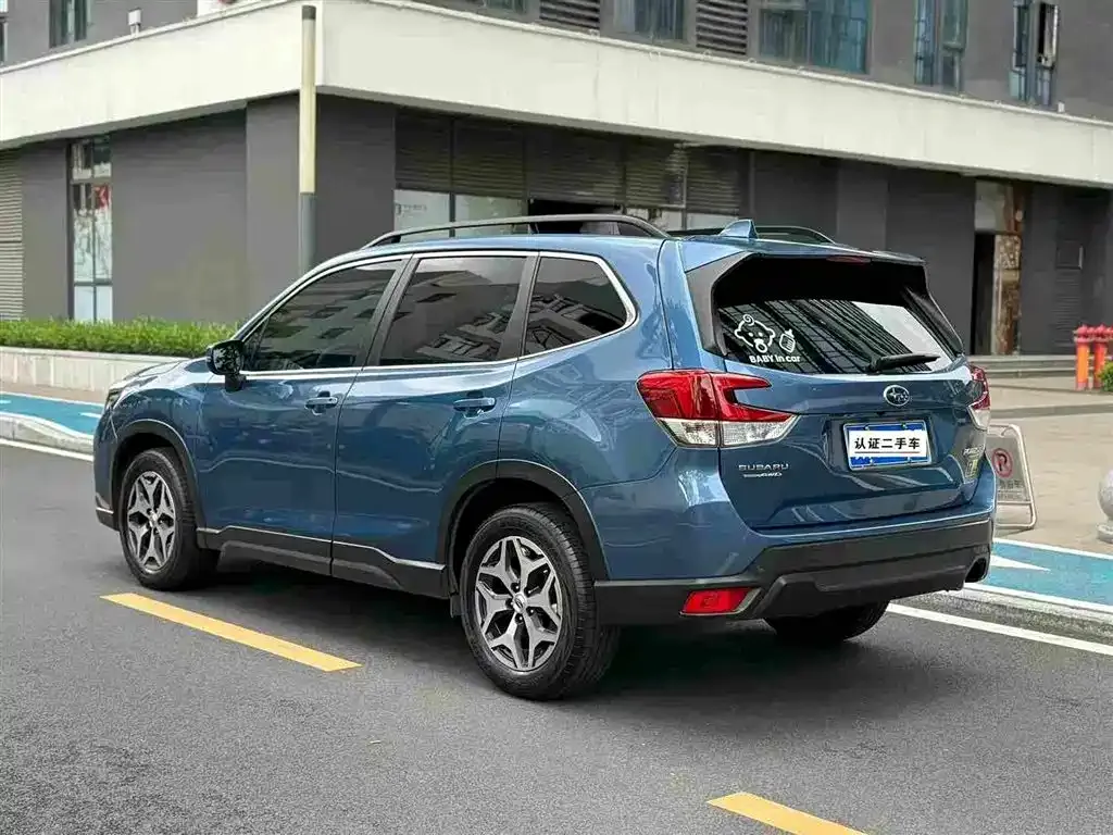 Subaru Forester — фото 4