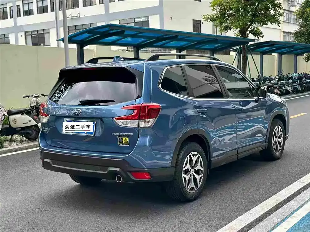 Subaru Forester — фото 5