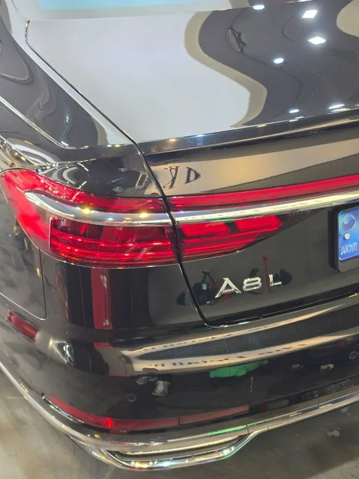 Audi A8 — фото 10