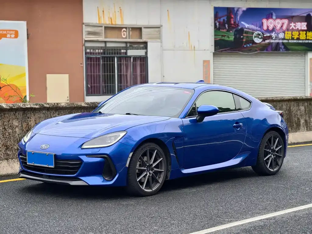 Subaru BRZ — фото 1