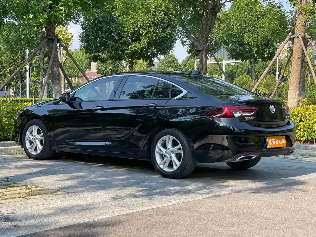 Buick Regal — фото 9