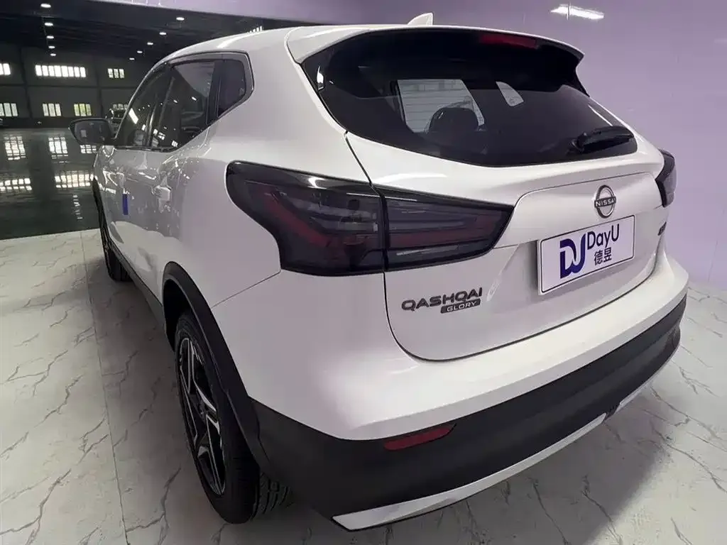 Nissan Qashqai — фото 10