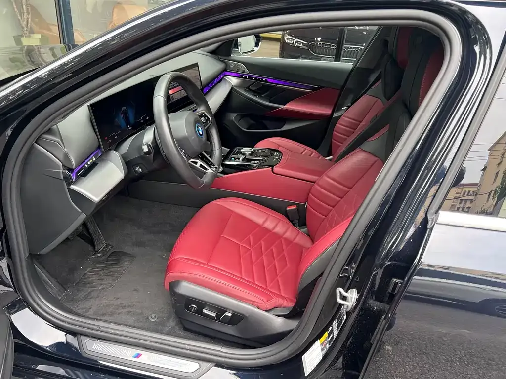 BMW i5 — фото 9