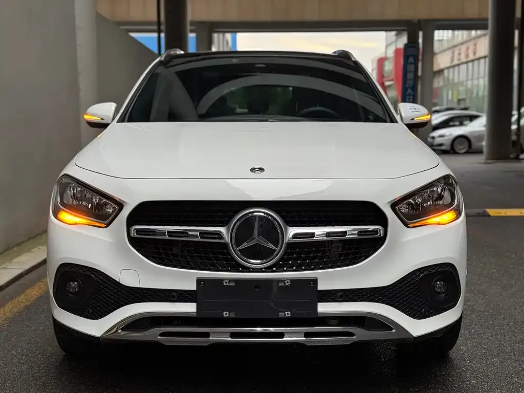 Mercedes-Benz GLA — фото 9