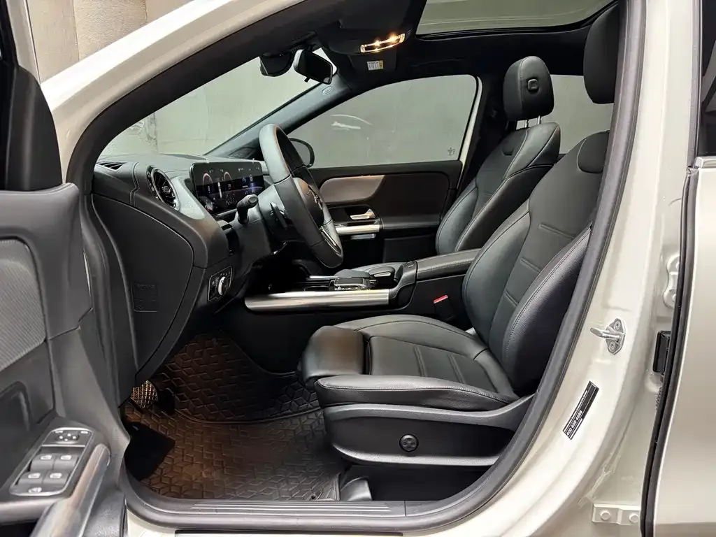 Mercedes-Benz GLA — фото 5