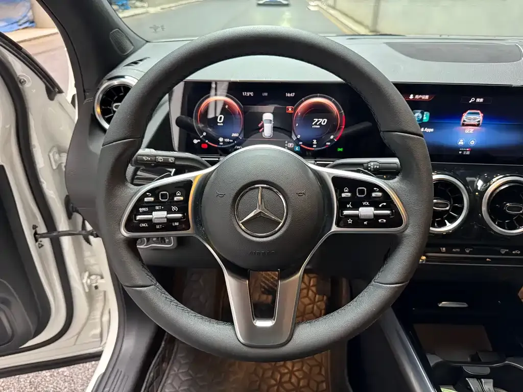 Mercedes-Benz GLA — фото 3