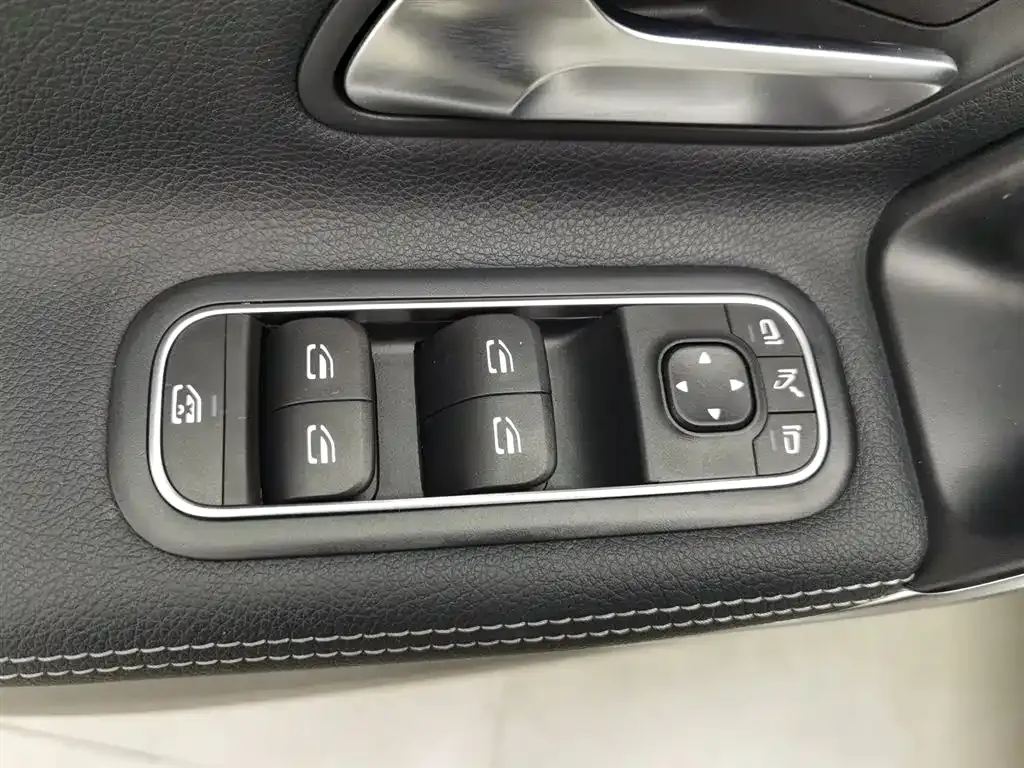 Mercedes-Benz A-Class (Import) — фото 9