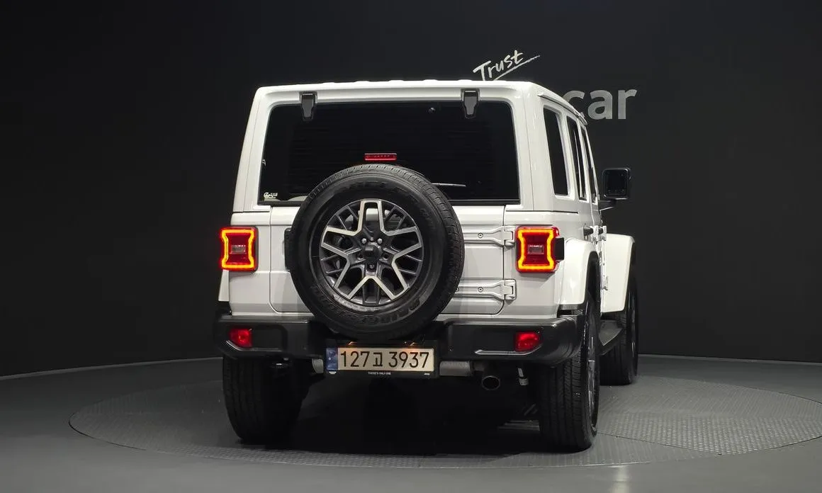 Jeep Wrangler — фото 4