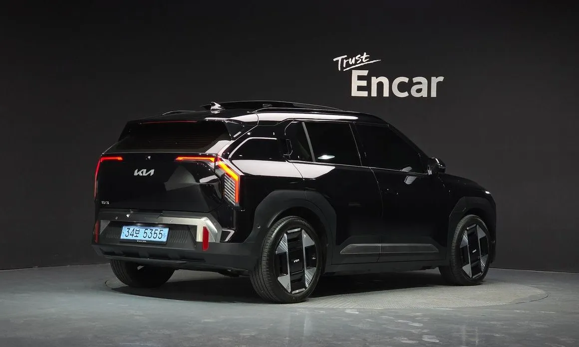 Kia EV3 — фото 2