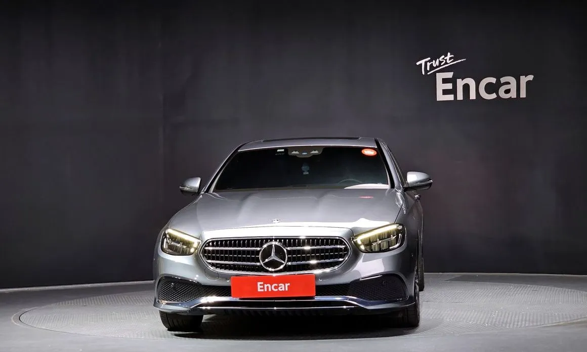 Mercedes-Benz E-Class — фото 5