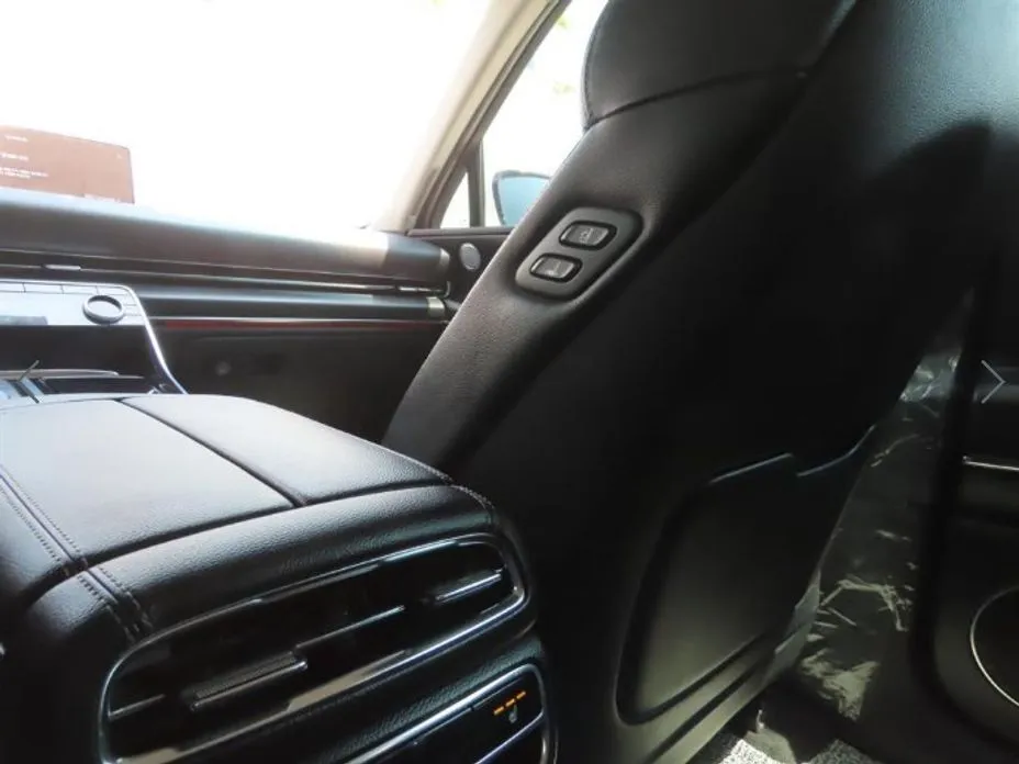 Genesis GV80 — фото 10