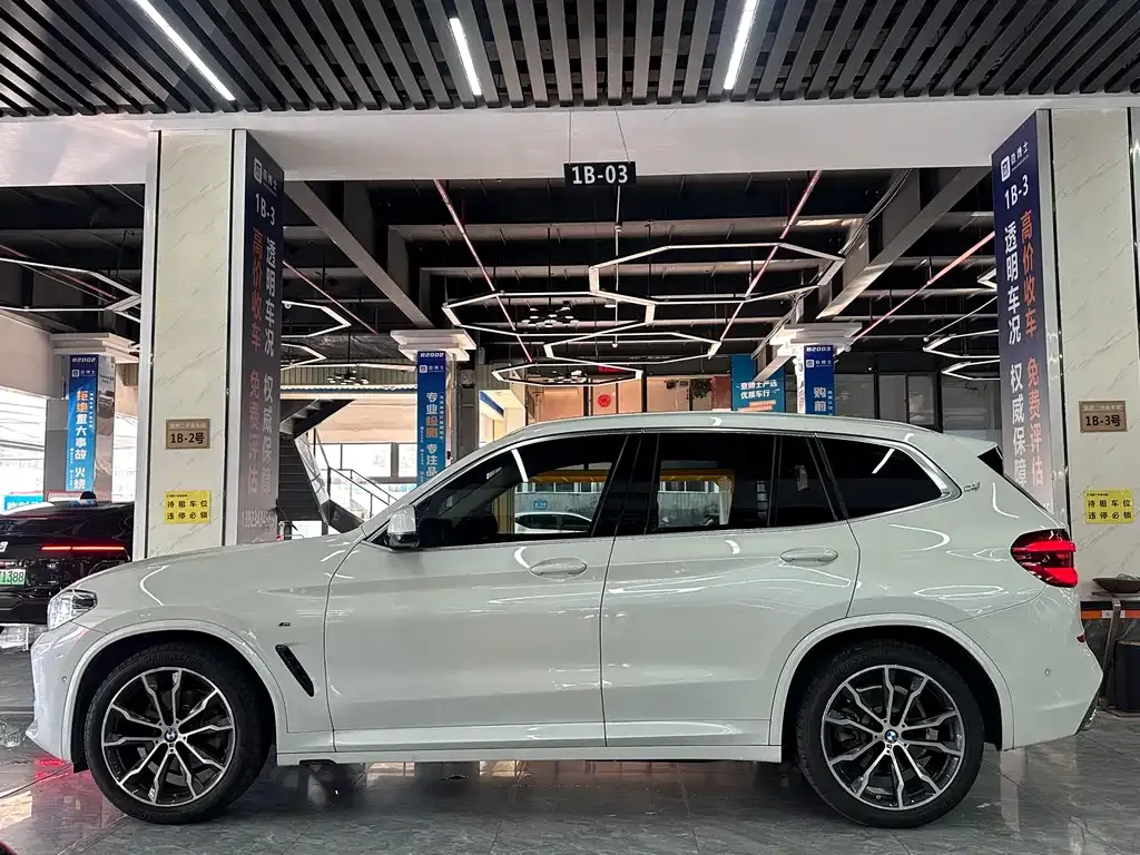 BMW X3 — фото 10