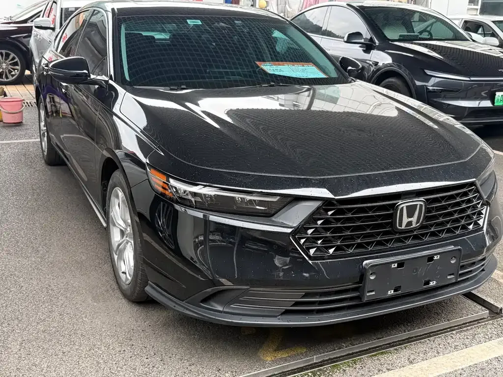 Honda Accord — фото 10