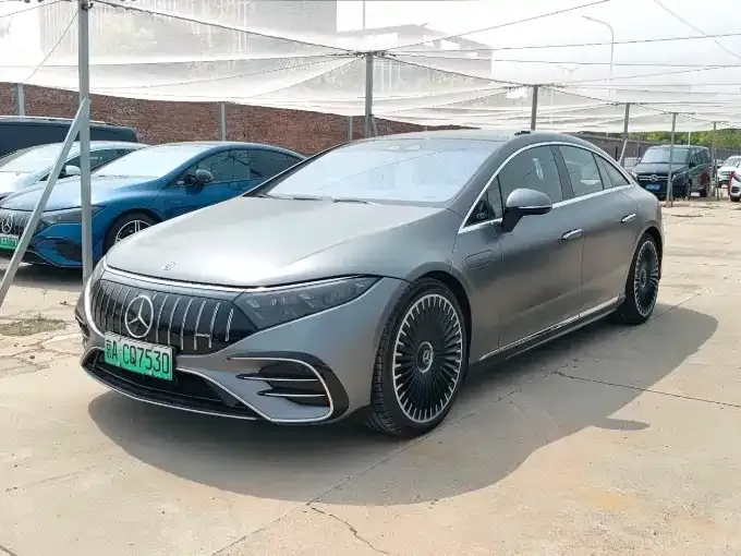 Mercedes-Benz EQS AMG — фото 1