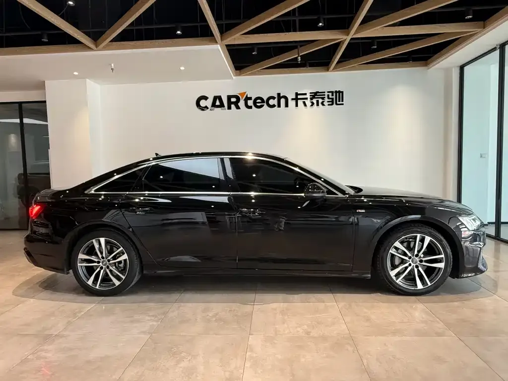 Audi A6L — фото 5