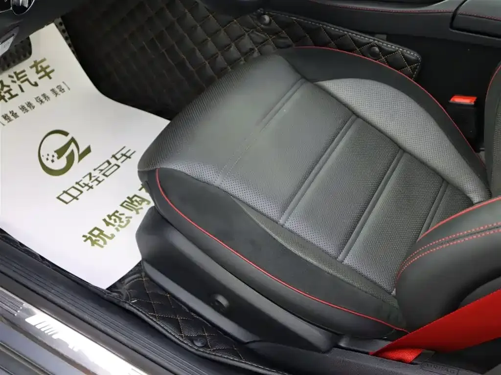 Mercedes-Benz E-Class AMG — фото 10
