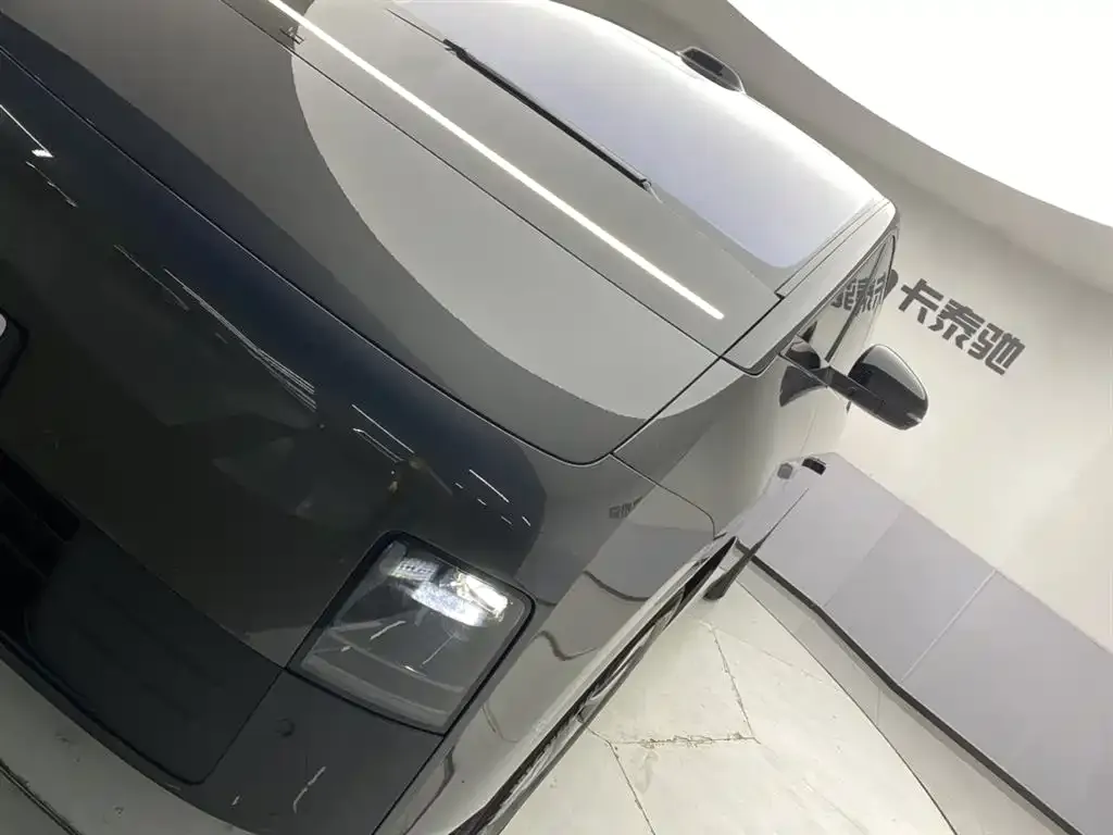 Li Auto MEGA — фото 7