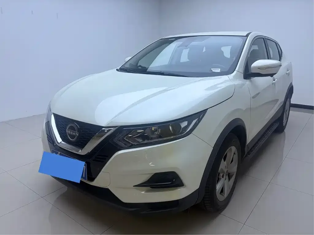 Nissan Qashqai — фото 1