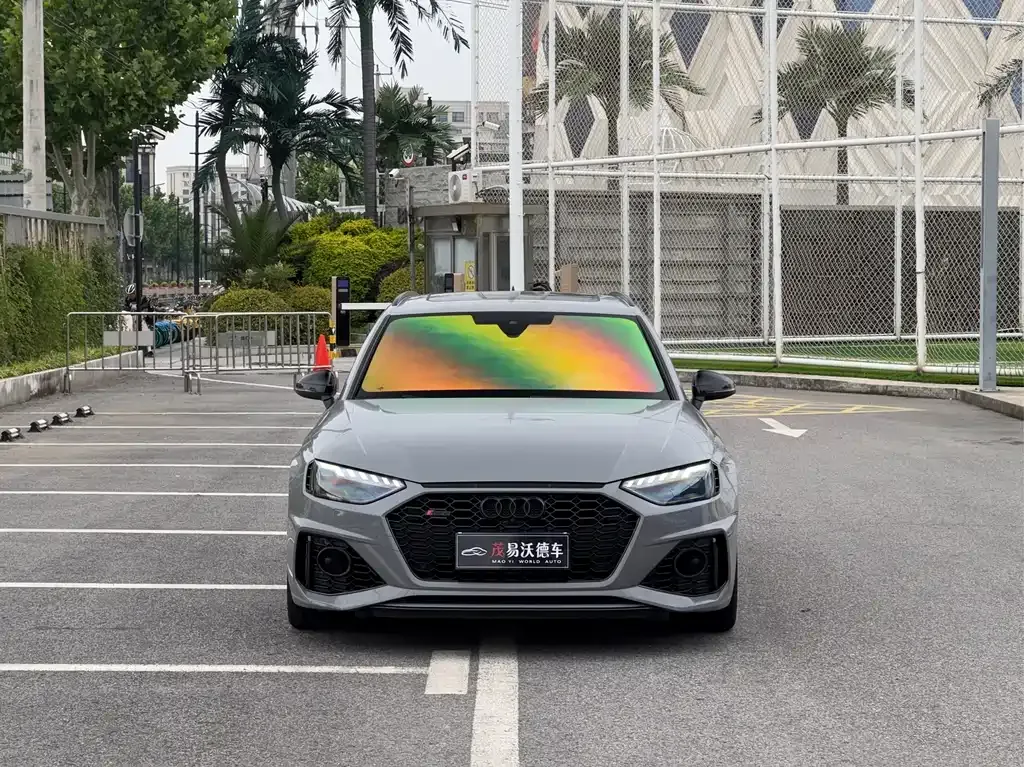 Audi RS 4 — фото 10