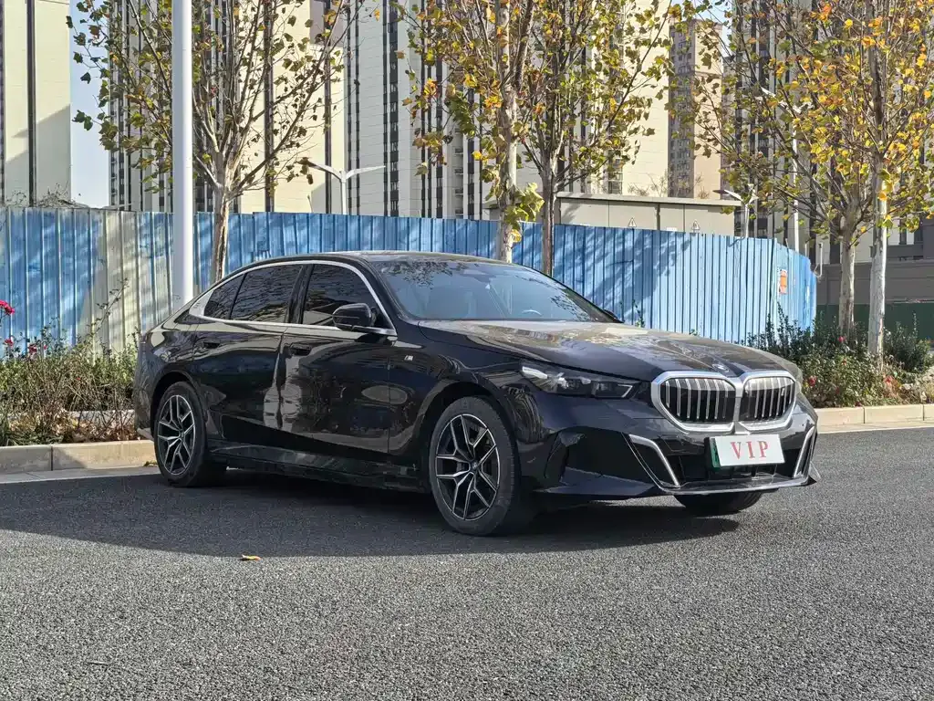 BMW i5 — фото 7