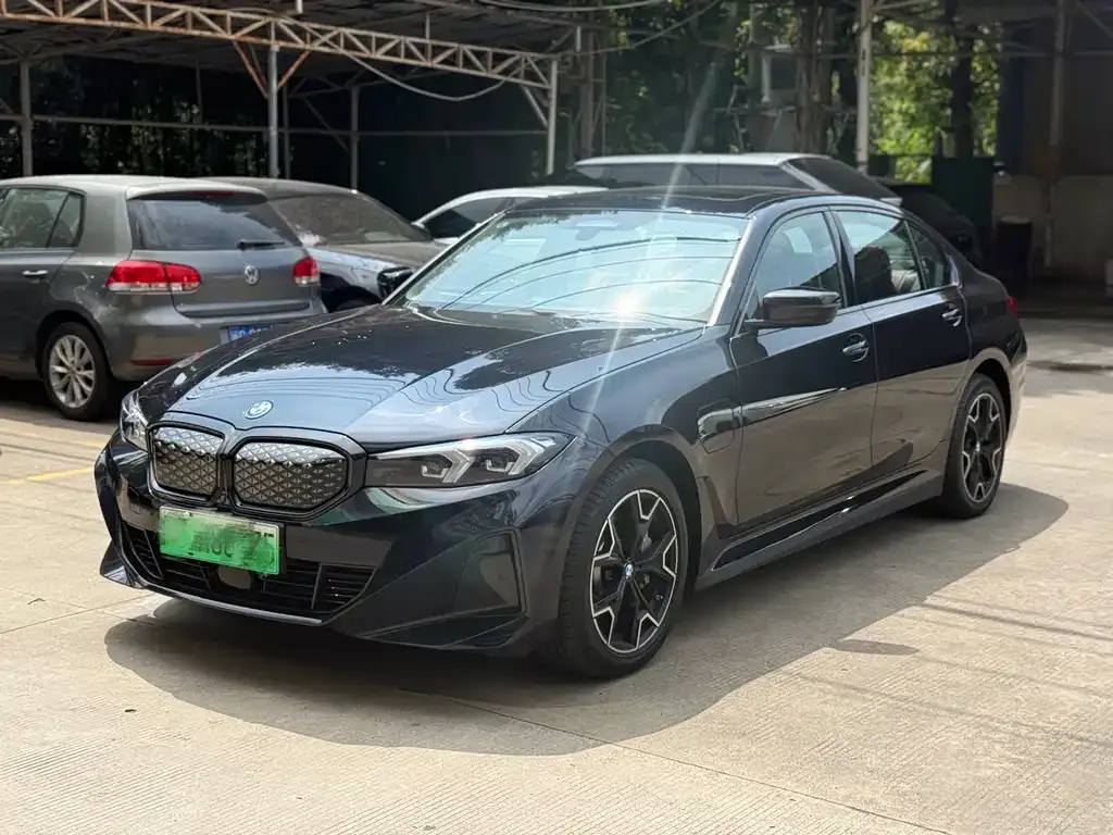 BMW i3 — фото 1