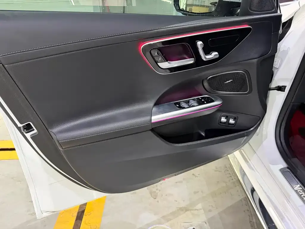 Mercedes-Benz C-Class New Energy — фото 4