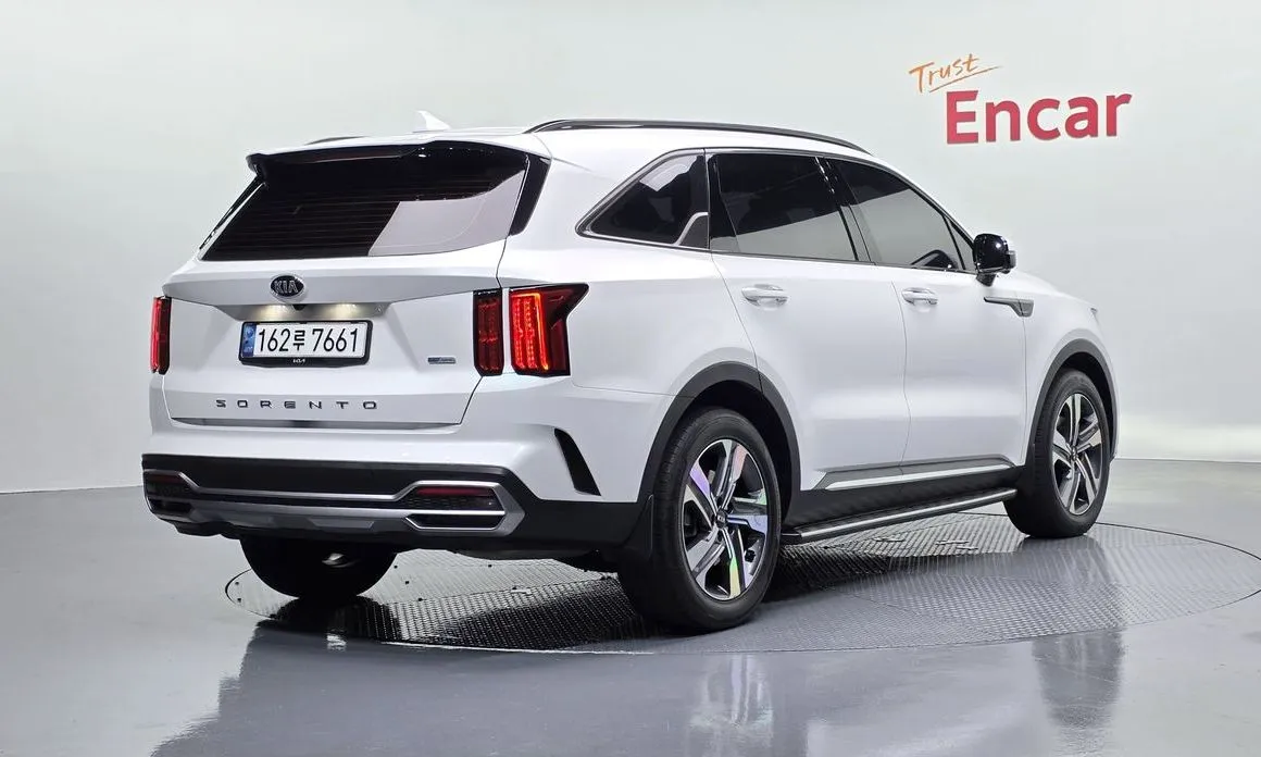 Kia Sorento — фото 3