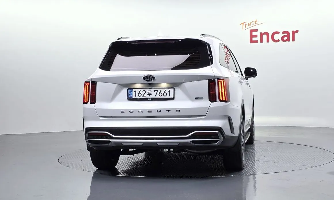 Kia Sorento — фото 5
