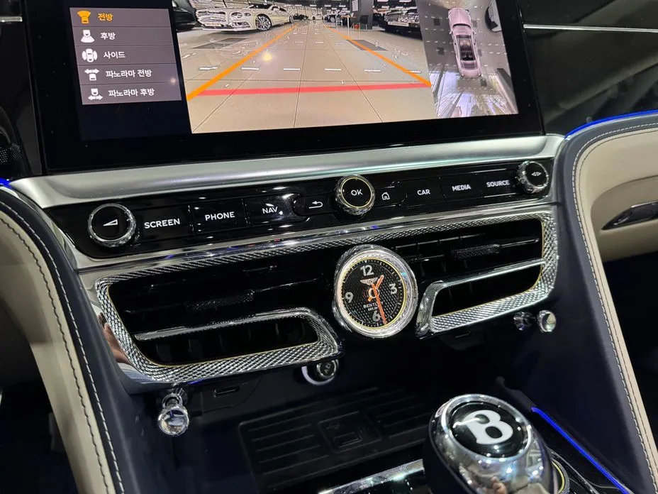 Bentley Flying Spur — фото 9